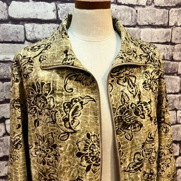 Chico's Zenergy Brown & Beige Long Sleeve Zip Closure Jacket Size XL - Picture 2 of 9